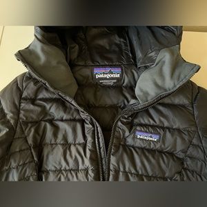Great condition Womens Patagonia down sweater with hood. Women’s size:XXS